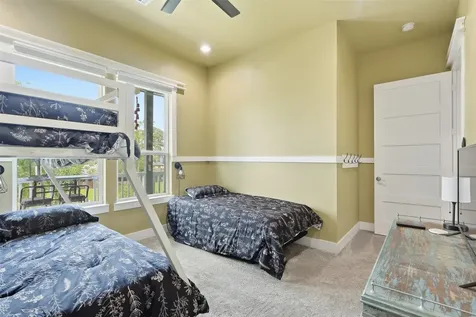 613 Oakdale Street Shoreacres TX 77571