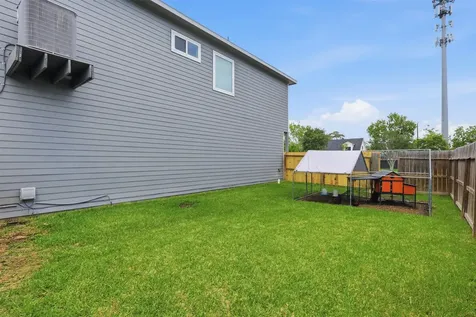 613 Oakdale Street Shoreacres TX 77571