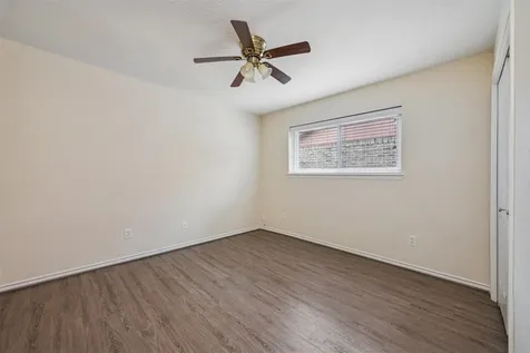103 Brigadoon Lane Friendswood TX 77546
