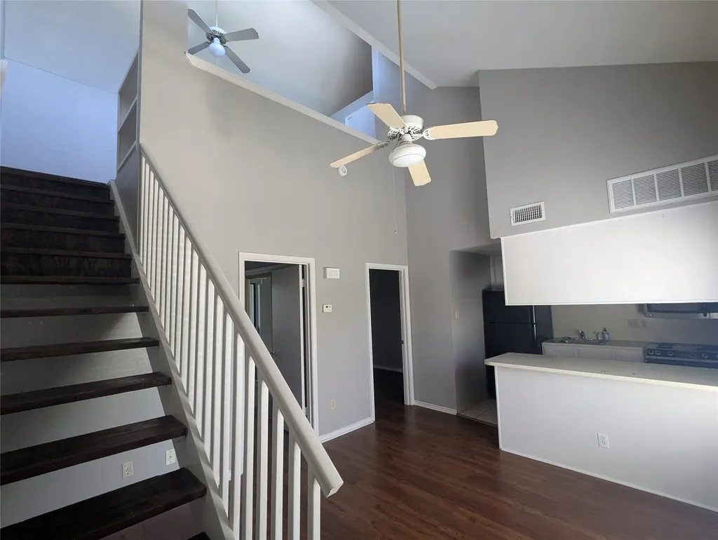 601 Nelray Boulevard 11 Austin TX 78751