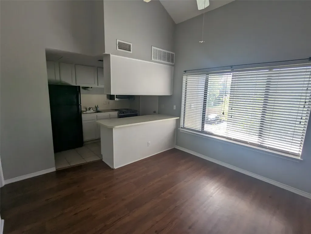 601 Nelray Boulevard 11 Austin TX 78751