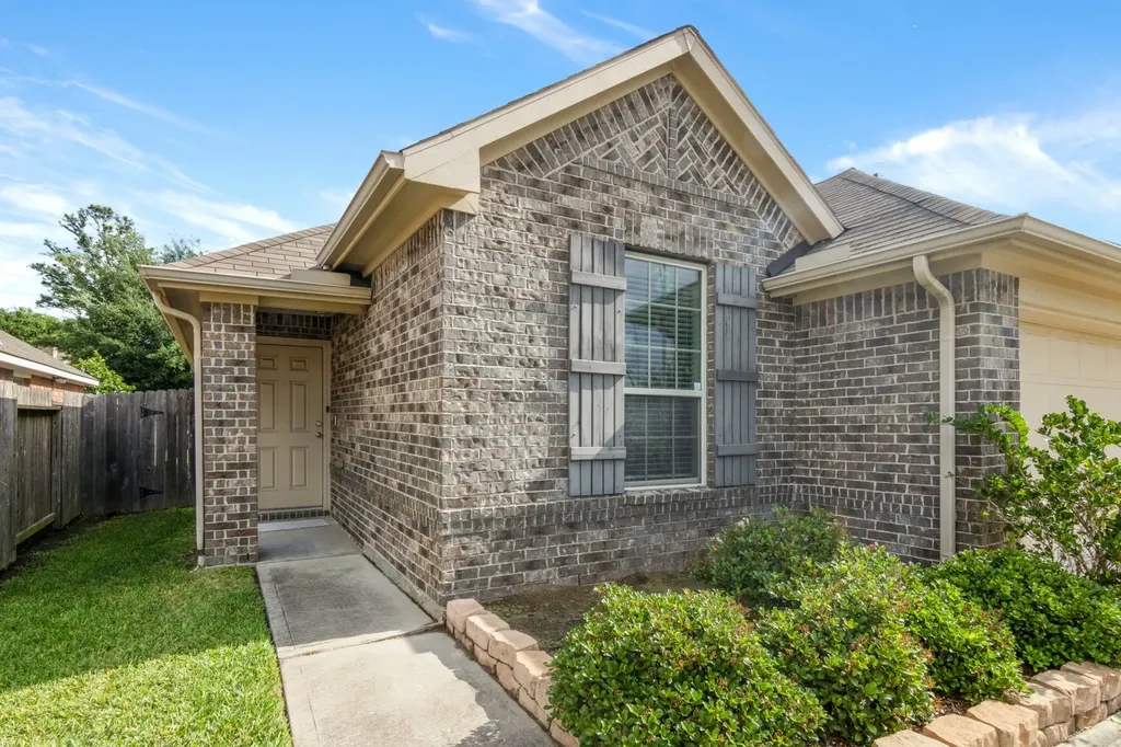 7006 Whitlow Wonder Lane Houston TX 77086