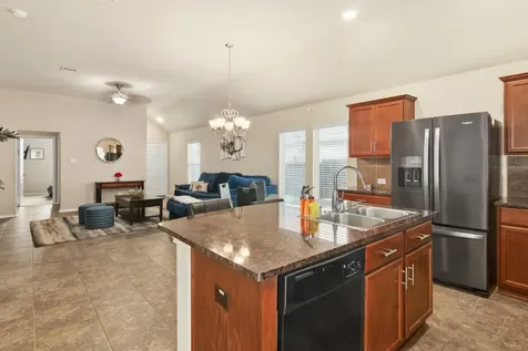 7006 Whitlow Wonder Lane Houston TX 77086
