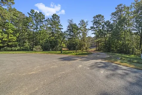 7015 Woodlake Trail Montgomery TX 77316