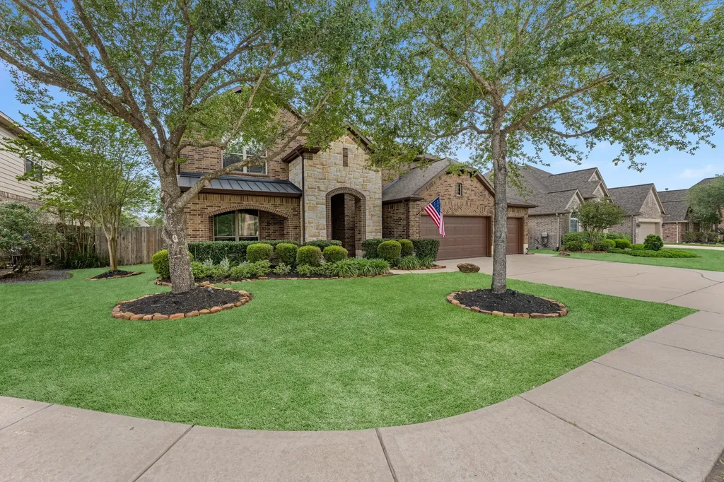 2906 Dogwood Blossom Trail Pearland TX 77581
