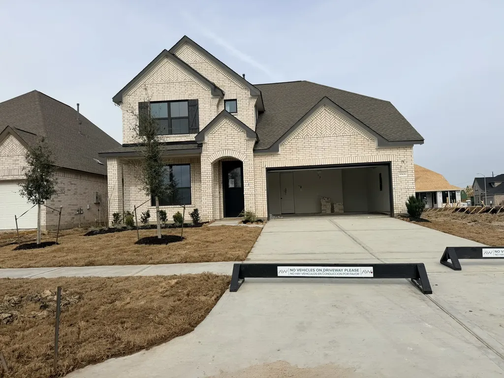 9906 Red Knot Mont Belvieu TX 77523