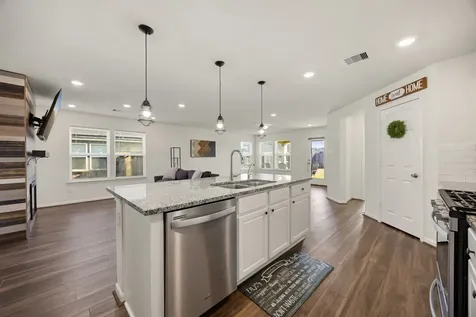 15606 Clearwater Bend Drive Houston TX 77044