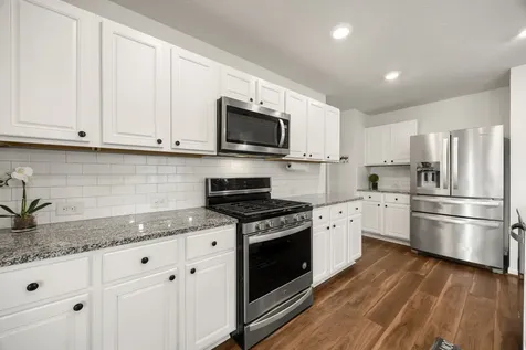 15606 Clearwater Bend Drive Houston TX 77044