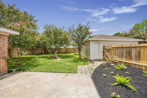 12050 Sturdivant Street Meadows Place TX 77477