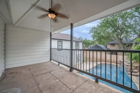 919 Mockingbird Way Sugar Land TX 77478