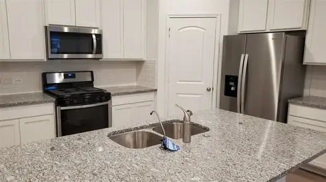 1376 Grays Gully Montgomery TX 77316