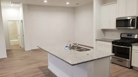 1376 Grays Gully Montgomery TX 77316