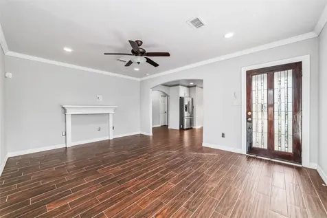 5012 Irvington Boulevard Houston TX 77009