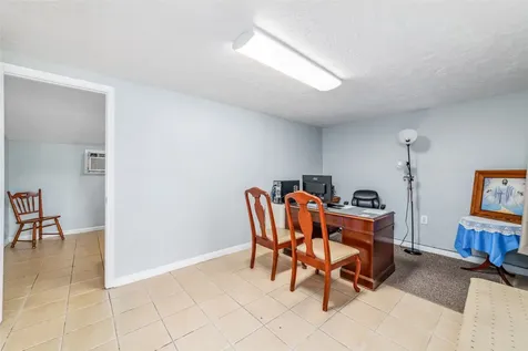 5012 Irvington Boulevard Houston TX 77009