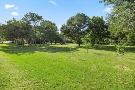 1919 Huntington Lane Richmond TX 77406