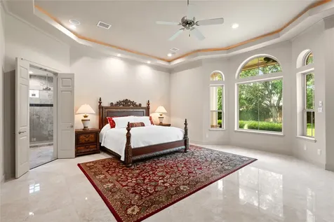 16 Grand Manor Sugar Land TX 77479