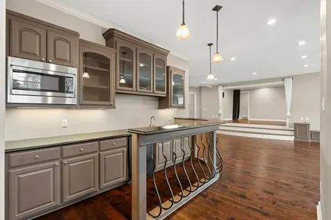 16 Grand Manor Sugar Land TX 77479