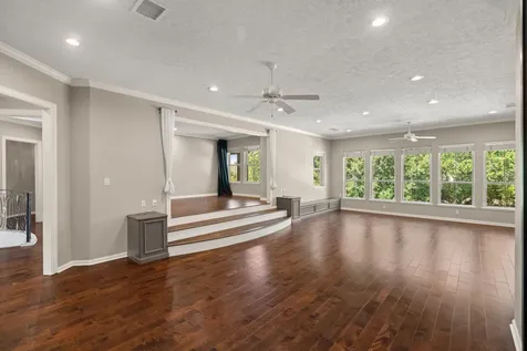 16 Grand Manor Sugar Land TX 77479