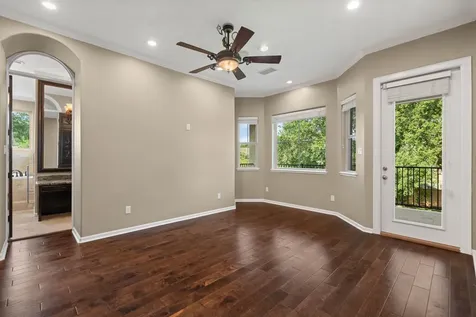 16 Grand Manor Sugar Land TX 77479