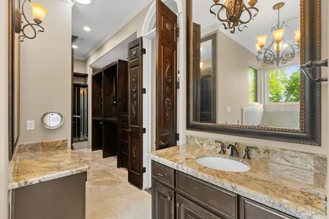 16 Grand Manor Sugar Land TX 77479