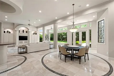 16 Grand Manor Sugar Land TX 77479