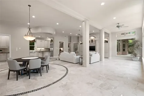 16 Grand Manor Sugar Land TX 77479