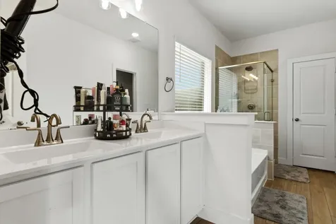 501 S 4th Street La Porte TX 77571