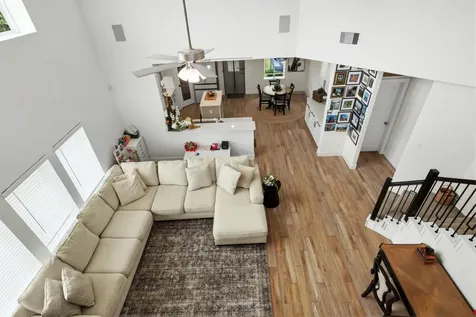 501 S 4th Street La Porte TX 77571
