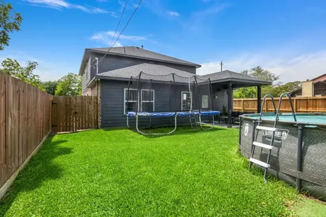 501 S 4th Street La Porte TX 77571