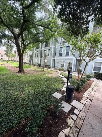1253 W 17th Street Houston TX 77008