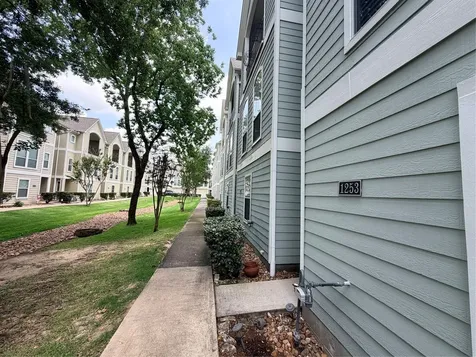 1253 W 17th Street Houston TX 77008