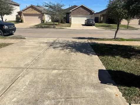 12910 Almeda Crossing Court Houston TX 77048