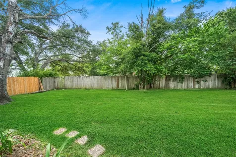 16510 De Lozier Street Jersey Village TX 77040