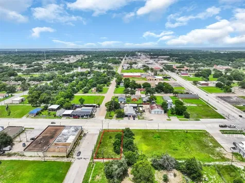 631 Texas Avenue Texas City TX 77590