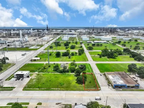 631 Texas Avenue Texas City TX 77590