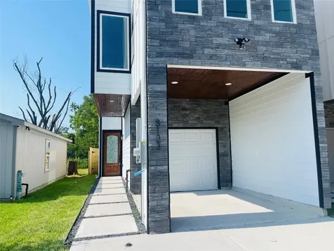 8123 Saint Louis Street Houston TX 77028