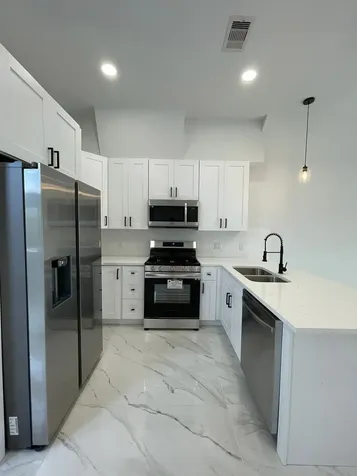 8123 Saint Louis Street Houston TX 77028