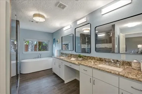 2631 Baycrest Drive Nassau Bay TX 77058