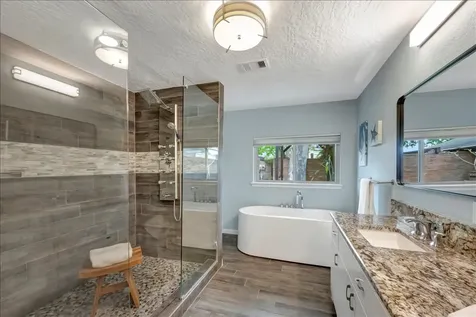 2631 Baycrest Drive Nassau Bay TX 77058