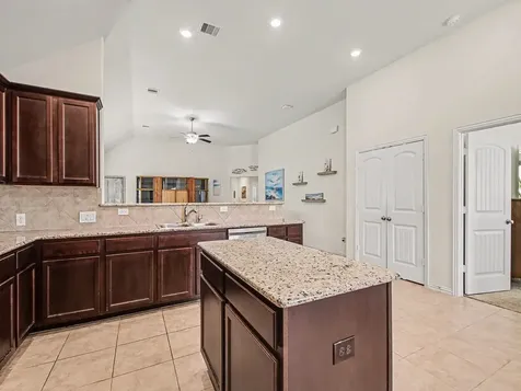 2903 Blue Mist Bend Brookshire TX 77423