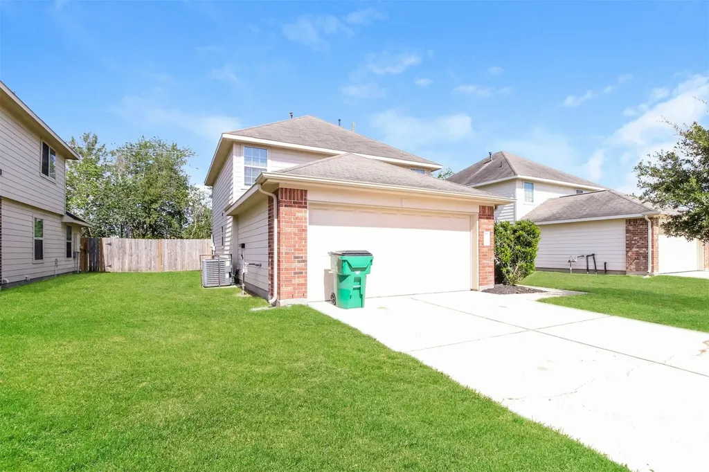 12613 Rio Lindo Street Rosharon TX 77583