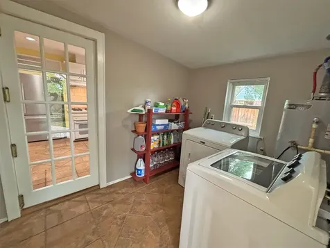 6719 Meadowlawn Street Houston TX 77023