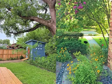 6719 Meadowlawn Street Houston TX 77023