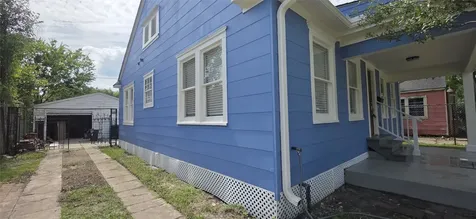 2827 Robertson Street Houston TX 77009