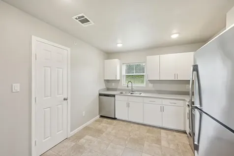 282 Plez Morgan Drive A Montgomery TX 77356