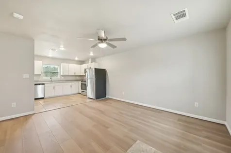 282 Plez Morgan Drive A Montgomery TX 77356