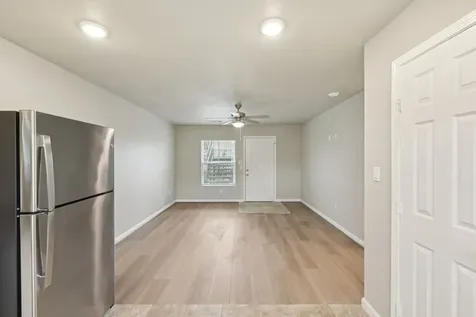 282 Plez Morgan Drive A Montgomery TX 77356