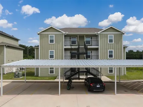 282 Plez Morgan Drive A Montgomery TX 77356