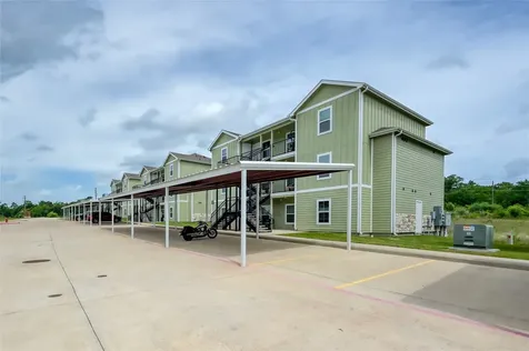 282 Plez Morgan Drive A Montgomery TX 77356