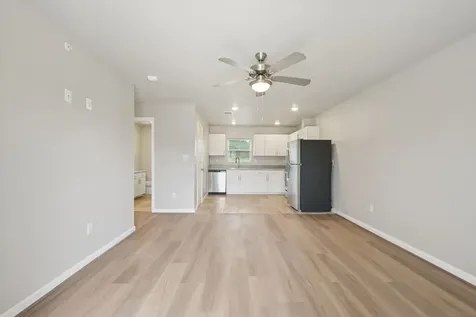 282 Plez Morgan Drive A Montgomery TX 77356